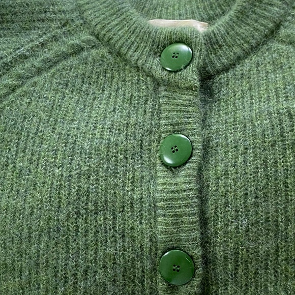 Sezane 'OTHELLO' in 'Laurel'  (XS) - Picture 2 of 10